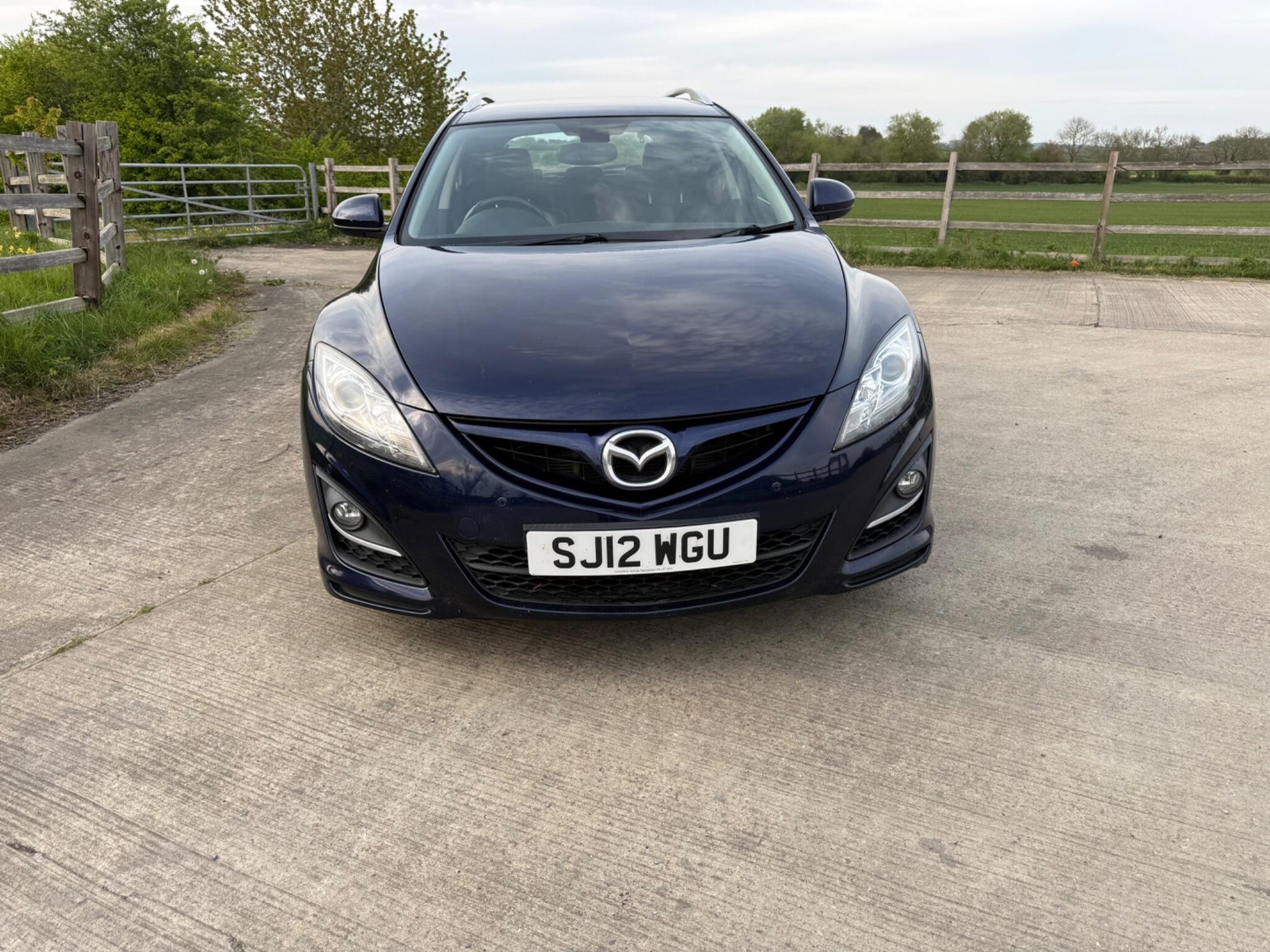 Mazda Mazda6 2.2d Venture Euro 5 5dr — photo 46 of 86